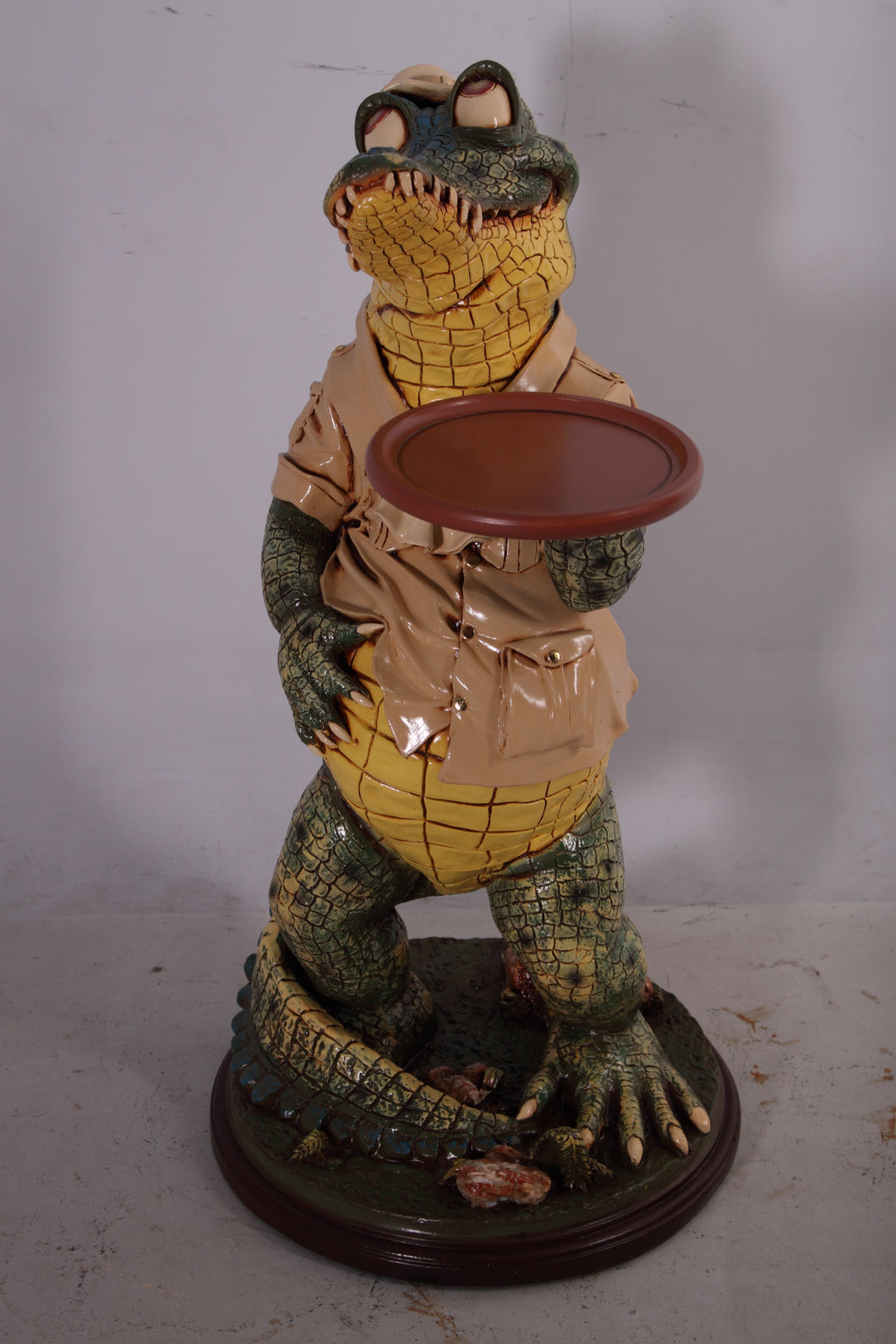 Crocodile Butler with Tray 39