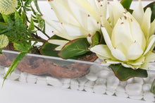 Load image into Gallery viewer, White Protea Glass
