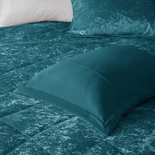 Load image into Gallery viewer, Intelligent Design Felicia 100% Polyester Crushed Velvet Comforter Set - Twin/Twin XL - Teal ID10-1905 By Olliix
