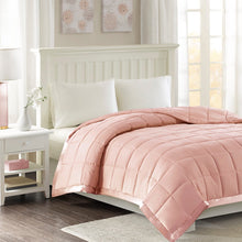 Load image into Gallery viewer, Windom All Season Hypoallergenic Microfiber Down Alternative Blanket With 3M Scotchgard - Full/Queen MP51-5155
