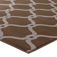 Load image into Gallery viewer, Beltara Chain Link Transitional Trellis 5x8 Area Rug by Modway
