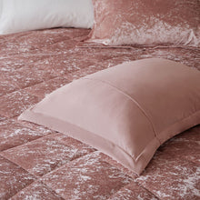 Load image into Gallery viewer, Olliix Felicia 100% Polyester Crushed Comforter Set By Intelligent Design ID10-1970
