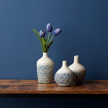 Load image into Gallery viewer, Geometric Leaf Print Vase (Set of 3)

