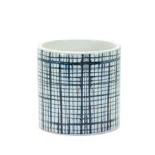 Load image into Gallery viewer, Criss Cross Pattern Planter (Set of 2)
