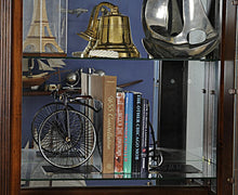 Load image into Gallery viewer, 1870 The High Wheeler Bookend
