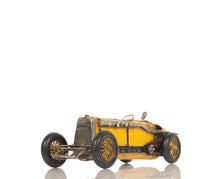 Load image into Gallery viewer, Alfa Romeo P2 Classic Racing Car Model
