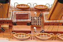 Load image into Gallery viewer, RMS Titanic Large with Display Case
