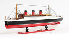 Load image into Gallery viewer, Queen Mary Midsize with Display Case
