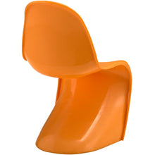 Load image into Gallery viewer, Slither Novelty Chair
