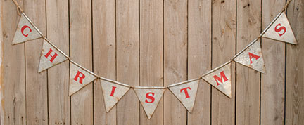'+Tin Pennant Christmas Sign