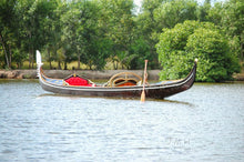 Load image into Gallery viewer, Venetian Gondola Real Boat 36
