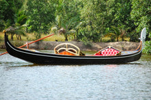 Load image into Gallery viewer, Venetian Gondola Real Boat 36
