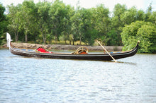 Load image into Gallery viewer, Venetian Gondola Real Boat 36
