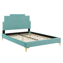 Load image into Gallery viewer, Lindsey King Platform Bed in Mint
