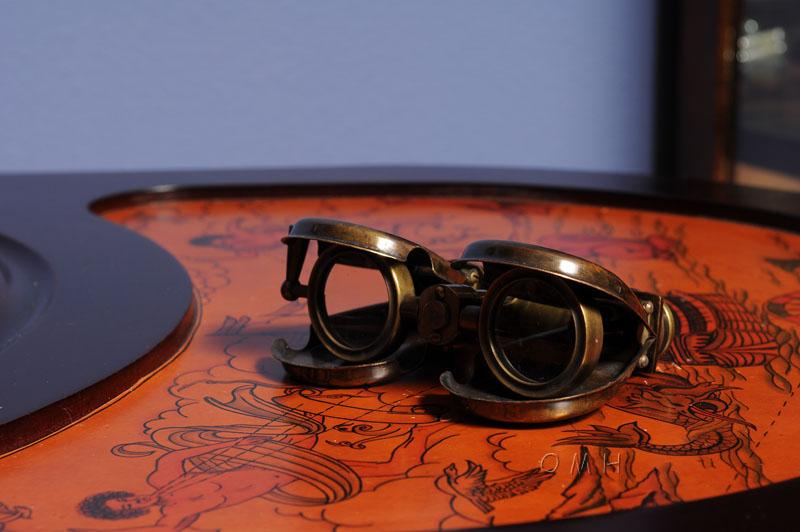 Folding Binocular in wood box