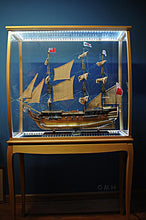 Load image into Gallery viewer, Floor Display Case Clear Finish with LED Lights
