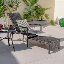 Load image into Gallery viewer, Patio Chaise Lounge Outdoor Rattan Lounge Chair with Retractable Ottoman
