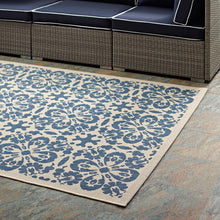 Load image into Gallery viewer, Ariana Vintage Floral Trellis 4x6 Indoor and Outdoor Area Rug
