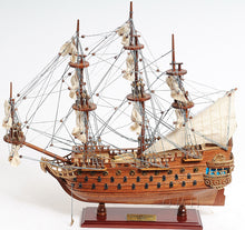 Load image into Gallery viewer, San Felipe Small with Display Case
