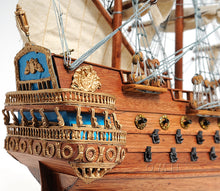 Load image into Gallery viewer, San Felipe Small with Display Case
