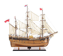 Load image into Gallery viewer, HMS ENDEAVOUR OPEN HULL
