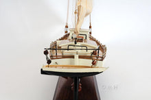 Load image into Gallery viewer, Skipjack Painted (L80)
