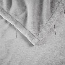 Load image into Gallery viewer, Plush Heated Throw With Built-In Control TN54-0439 By Olliix
