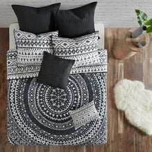 Load image into Gallery viewer, 7 Piece Cotton Reversible Coverlet Set -King/Cal King Uh13-2148
