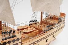 Load image into Gallery viewer, Mayflower Medium - Fully Assemble
