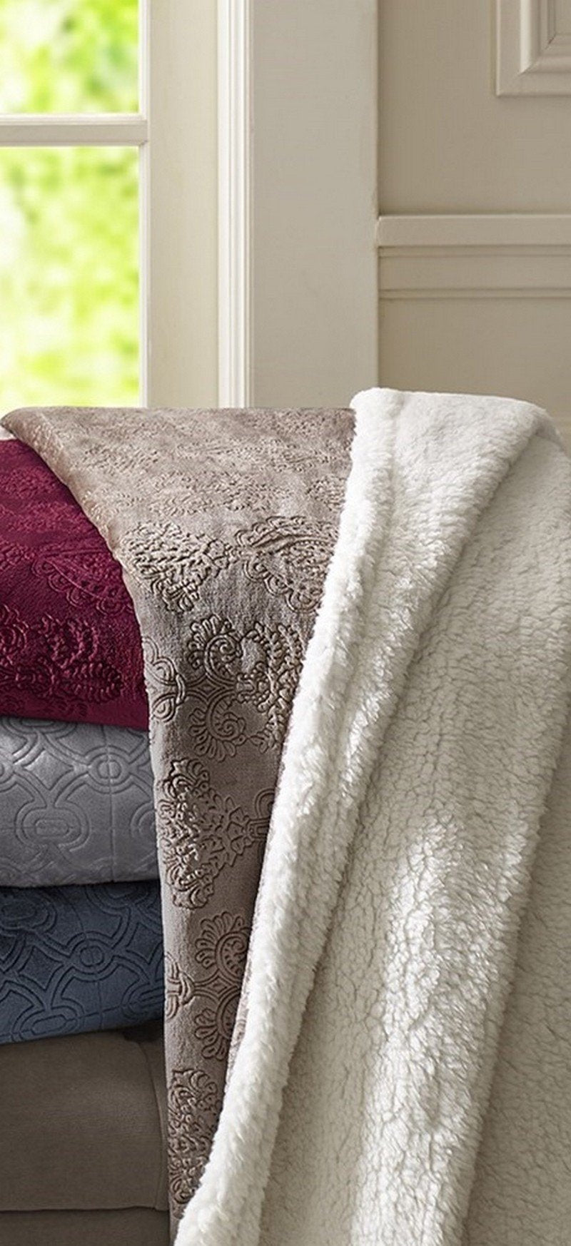 Madison Park Elma Oversized Textured Plush Throw -60X70
