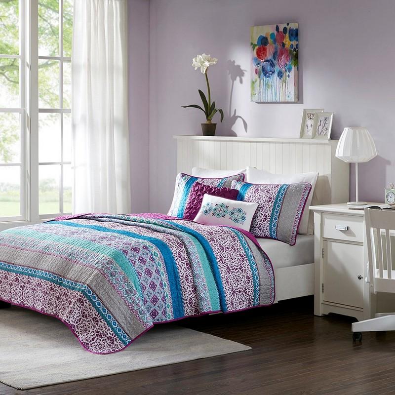 Intelligent Design Joni Coverlet Set -Full/Queen ID13-1101 By Olliix