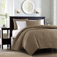 Load image into Gallery viewer, Madison Park Quebec Reversible Coverlet Set - Full/Queen MP13-6486
