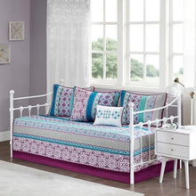 Load image into Gallery viewer, Intelligent Design Joni 6 Piece Daybed Set ID13-1414 By Olliix
