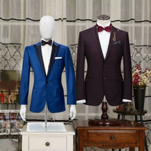 Load image into Gallery viewer, Plastic Half Body Head Turn Male Mannequin with Base
